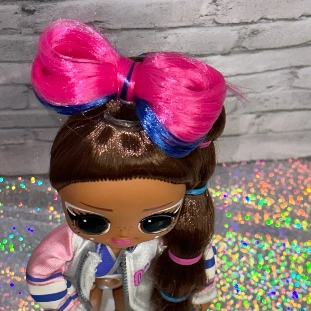 L.O.L. Surprise! LOL Surprise OMG SPORTS CHEER DIVA Cheerleading Dolls